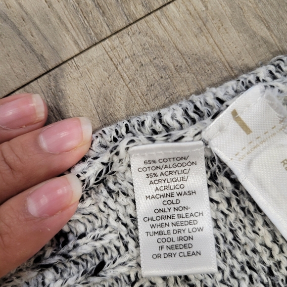 Lou & Grey Mock Neck Pull Over Sweater Size Medium - Picture 11 of 11